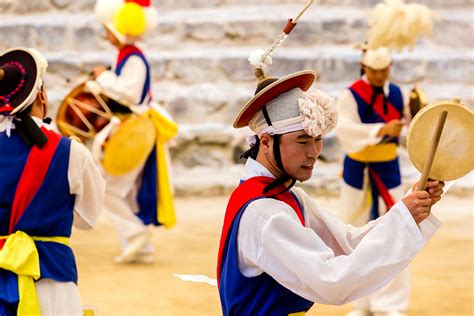 오나미 아야, 일본 문화와 한국 문화의 교차점에서